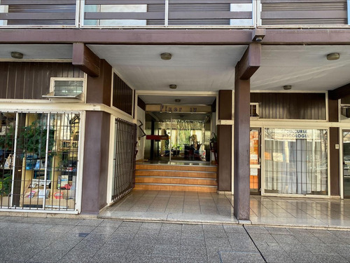 Imagen 4 de 24 de Venta Excelente Departamento 5º Piso De 4 Ambientes En Pleno Centro De Adrogue