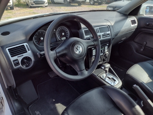 Imagen 3 de 10 de Volkswagen Jetta Clásico 2011 2.0 Gl Tiptronic At