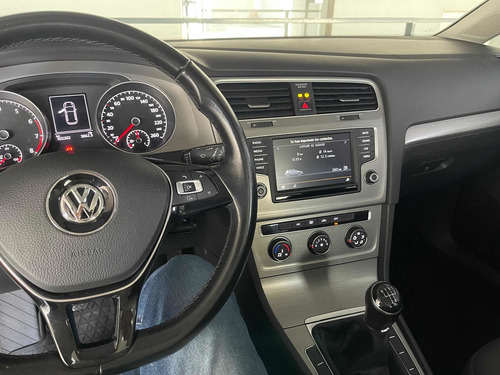 Imagen 7 de 20 de Volkswagen Golf 2016 1.6 Trendline