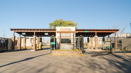 Venta. Lote En Barrio Cerrado El Aljibe. Manzanares