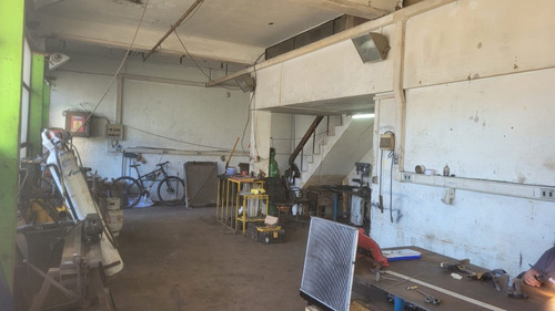 Bodega De 460 M2 Ubicada En Av. Carreras Concepción