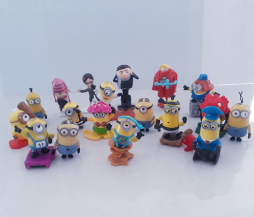 Set Figuras Mi Villano Favorito Y Minions De Huevo Kinde. C4 (Usado)