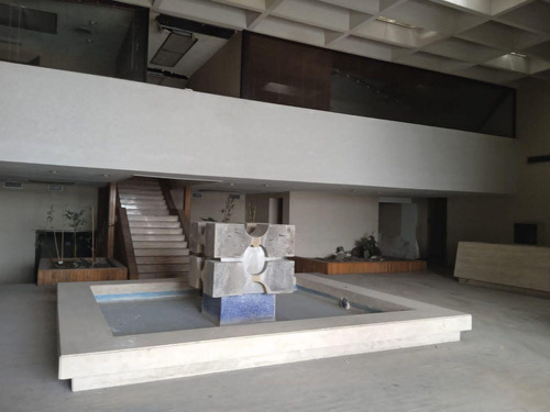 Nave Industrial De 82,311.40 En San Nicolás De Los Garza