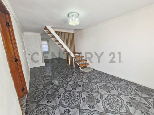 Se Vende Casa 5 D En Villa San Juan Ii, Concepción.