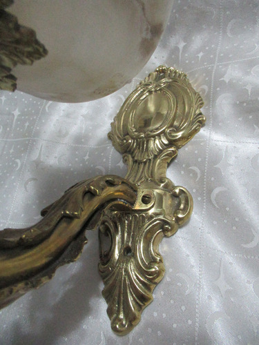 Par Apliques De Pared Bronce Tulipas Cónicas Alabastro 15760 Dorado (Usado)