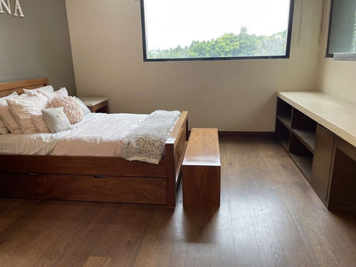 Residencia Espectacular En Paseo De Los Laureles