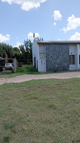 Quinta En Venta - 8 Dormitorios 5 Baños - Cocheras - 14.800mts2 - Salto
