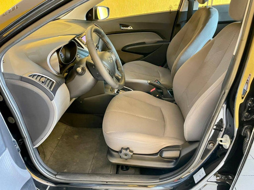 Imagem 13 de 15 de Hyundai Hb20s 1.6 Comfort Plus 16v Flex 4p Automático