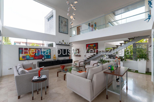 Espléndida Casa En Alquiler Mls 25-12830 Lomas De La Lagunita