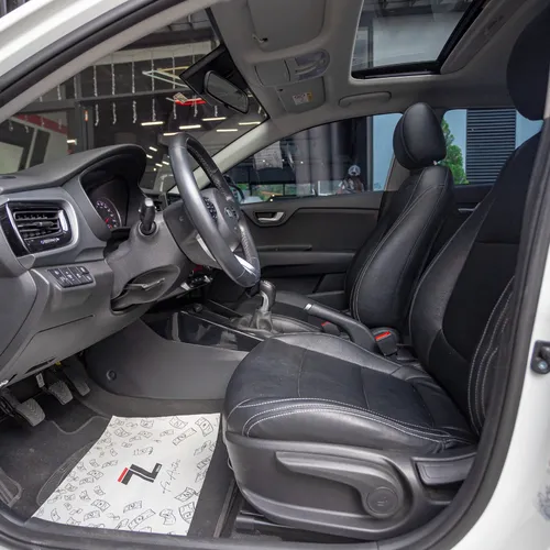 Kia Stonic Zenith 1.0
