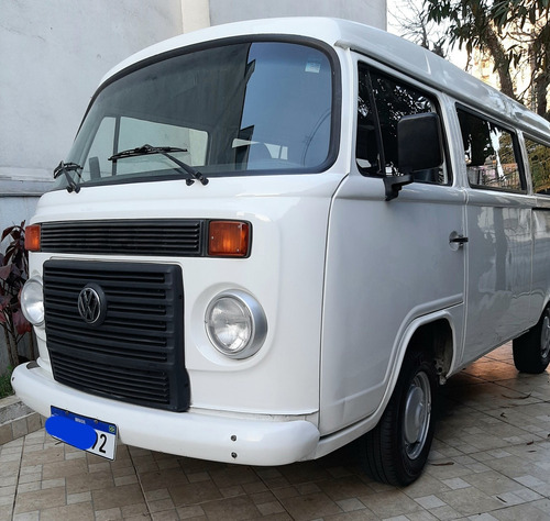 Imagem 1 de 10 de Volkswagen Kombi 2014 1.4 Standard Total Flex 3p