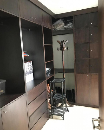Residencia En La Loma Con Accion Al Campo De Golf Los Encinos