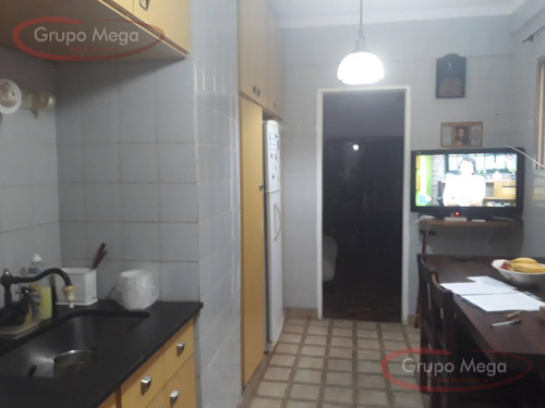Departamento 3 Amb. Patio/ Cochera Fija