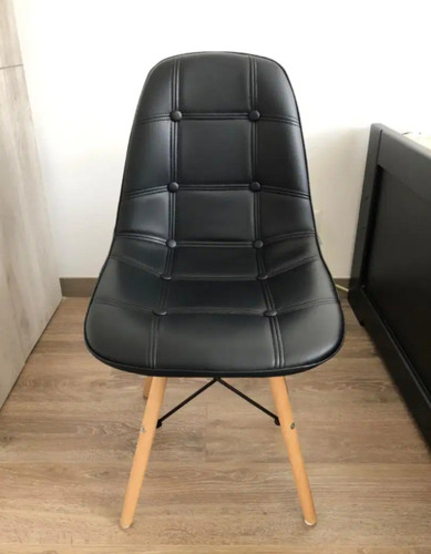 Silla Eames Acolchada Tapizado Capitone Base Madera Estructura De La Silla Negro