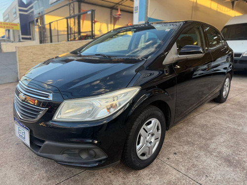 Chevrolet Onix ONIX HATCH LT 1.0 8V FlexPower 5p Mec.