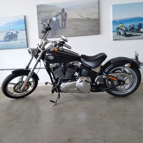 Imagem 2 de 14 de Harley Davidson Rocker