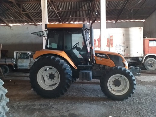 Trator Valtra A750