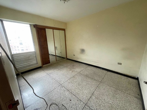 Imagen 9 de 12 de Apartamento Excelente Ubicación Para Remodelar