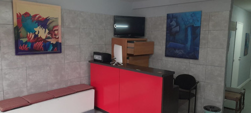 Alquilo Consultorio Particular En Boulogne. Malabia 2540.