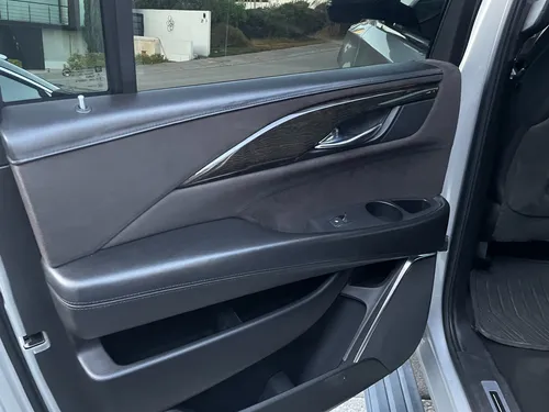 Cadillac Escalade ESV 6.2 Platinum At