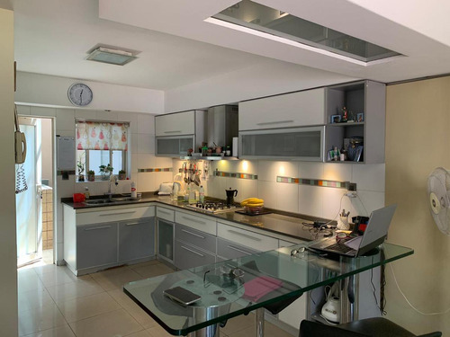 Local En Esquina - Dpto 4 Amb, - Casa 4 Amb Y Lote Con Mejoras - S.justo (ctro)