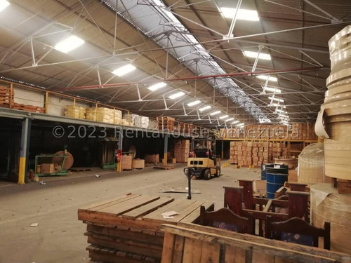 Galpón Industrial De Doble Altura En Venta En Catia Calle Privada