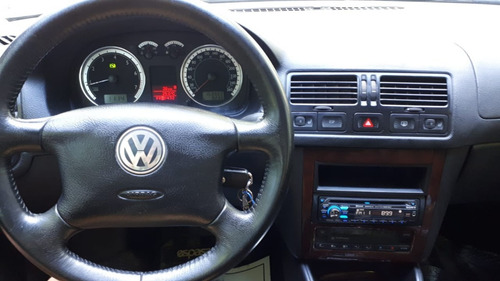 Volkswagen Bora 1.8t Triptronic Highline Unico!
