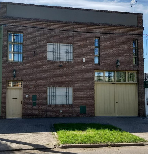 Imagen 5 de 6 de Galpon Para Camiones, Deposito Y Oficinas En Venta En Fisherton