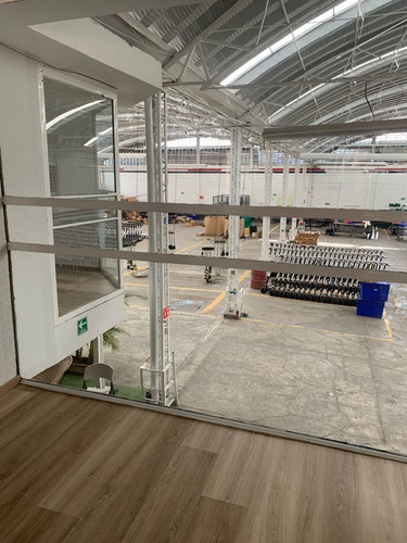 Imagen 8 de 12 de Sta Maria La Ribera Rento Bodega 1500 M2