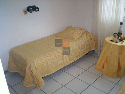 Zona Conrad, A 2 Cuadras Playa Mansa ,sobre Boulevard Artigas- Ref: 8474