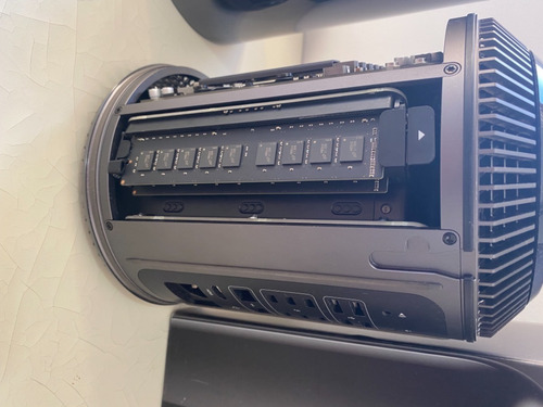 Imagem 5 de 8 de Apple Mac Pro Late 2013 Xeon Octa Core 32gb Ram 1tb Ssd