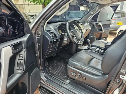Toyota Prado 3.0 TXL CON BLINDAJE 2+