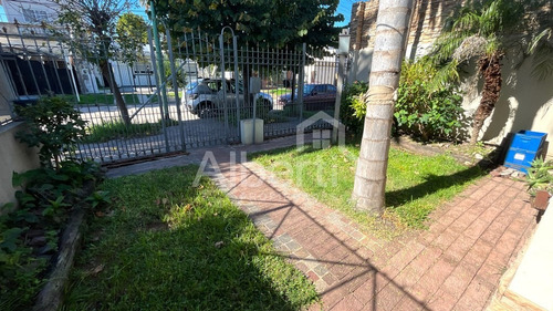 Venta El Palomar Casa Ph Al Frente 3 Ambientes.