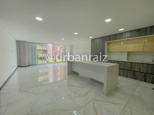 Apartamento Moderno En Laureles 3 Habitaciones Con Baño Y Balcon 