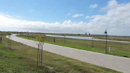 Imagen 4 de 11 de Lote En Venta De 702 Metros Interno En Villalobos - Pueblos Del Plata