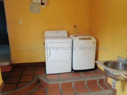 Imagen 24 de 30 de Mls #22-12709 Bella Quinta Con Amplios Espacios, En Calle Cerrada Con Vigilancia Las 24 Horas, Excelente Seguridad, 8 Puestos De Estacionamiento, Cerco Eléctrico, Amplio Deposito, Bello Jardín. Afm