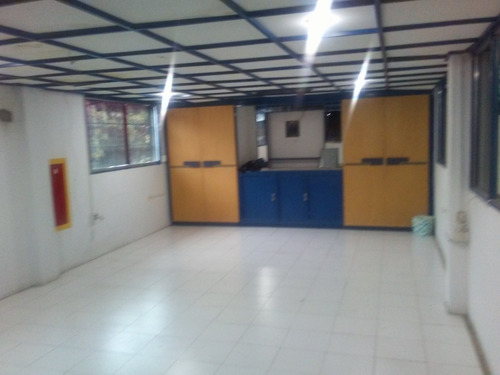 Imagen 7 de 8 de En Venta Amplio Galpon Industrial