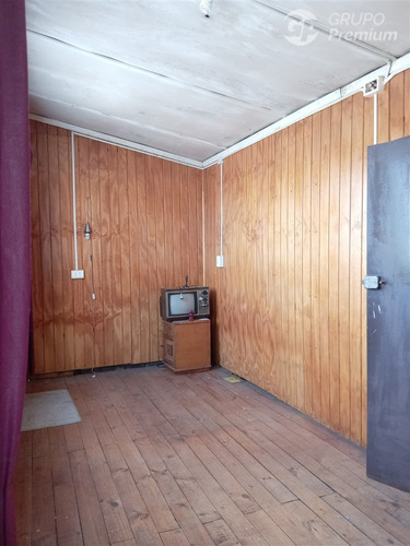 Casa En Venta De 3d+1b+amplio Patio. En Coronel