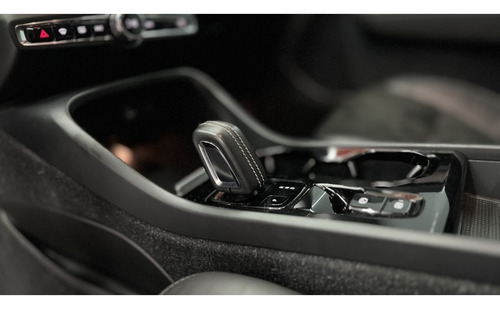 Volvo XC40 1.5 T5 RECHARGE R-DESIGN GEARTRONIC