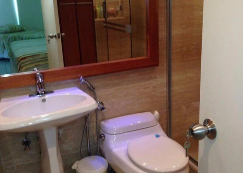 Imagen 8 de 14 de Eloisa Mejia Rentahouse Vende Apartamento En Tucacas Falcon 22-8186