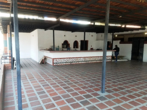 Imagen 3 de 10 de Local En Alquiler