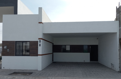 Casa En Venta En Fraccionamiento Lomas De Las Etnias, Torreon