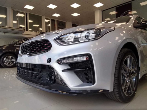 Kía Cerato Sedán Ex 2.0 4p A/t Gt Line Oferta !