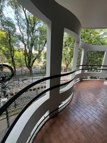 Departamento En Alquiler Frente A Plaza Flores