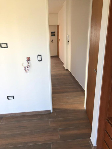 Imagen 8 de 13 de Departamento - La Plata