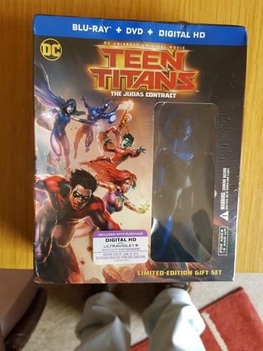 Pelicula Teen Titans The Judas Contract Gift Set Nuevo