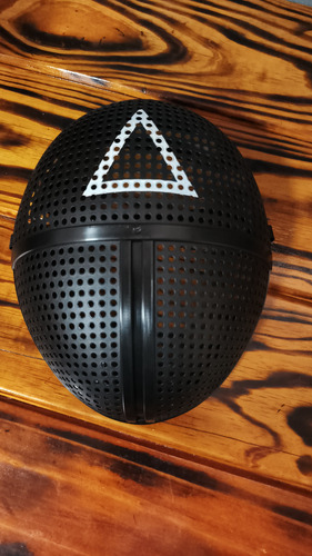 Máscara Juego Calamar Triangulo Negro Triángulo