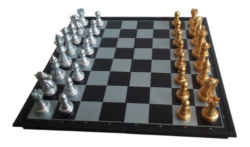 Imagen 5 de 10 de Juego De Ajedrez Magnético Color Piezas: Dorado Y Plateado