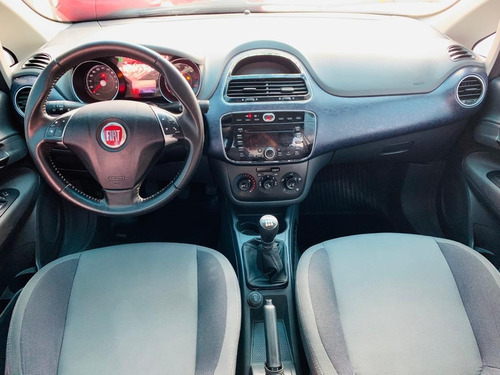 Imagem 7 de 10 de Fiat Punto 1.4 Attractive 8v Flex 4p Manual