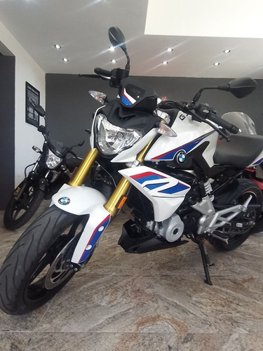 Imagen 4 de 25 de Bmw G310 R Modelo 2017 Con 400kms